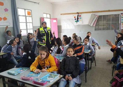 المركز المتنقل يستهدف مدارس بيت فوريك بالتوعية الشرطية