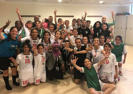 منتخبنا الوطني للفتيات يواصل تألقه ويتغلب على مُضيفه الإماراتي