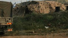 الاحتلال ينصب ثكنة عسكرية على حاجز بيت فوريك