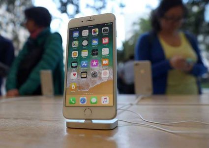 تحديث أبل الجديد يضرّ بهواتف "آيفون 8"!