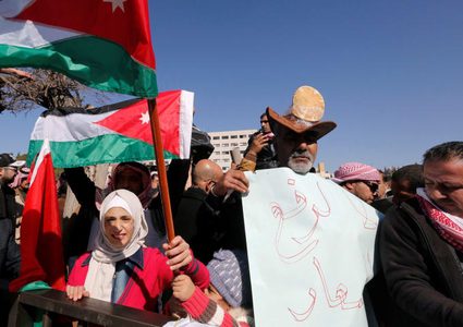 كاتب اسرائيلي: الأردن ولبنان أمام خيارات صعبة