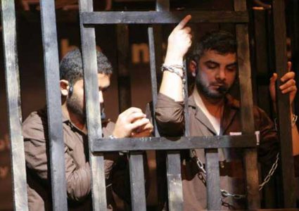 الأسرى الإداريون يعلنون مقاطعتهم لعيادات سجون الاحتلال