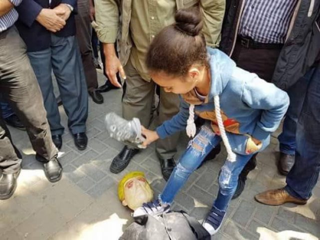 وقفة تضامنية مع سوريا في نابلس