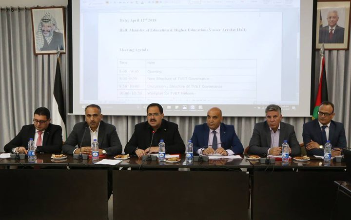 "التربية" تبحث سبل تعزيز التوجه نحو التعليم المهني والتقني