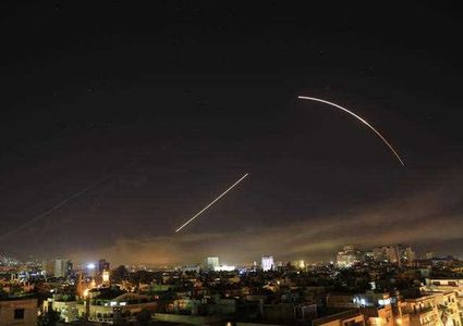 هكذا علق وزير اسرائيلي على العدوان ضد سوريا