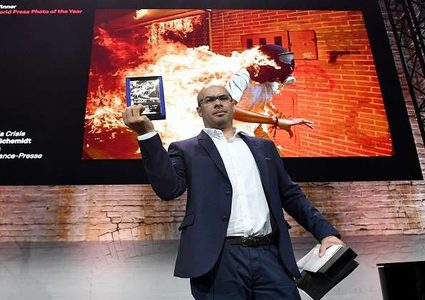 فنزويلي يحصل على جائزة أفضل صورة لعام 2018