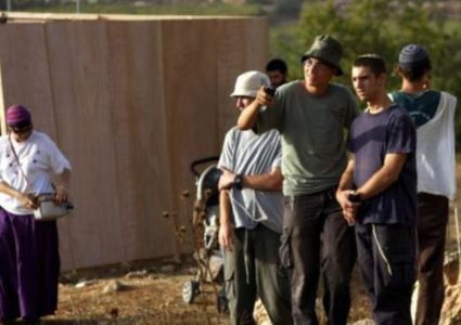 المستوطنون أقوى من قوات الاحتلال.. ضربوهم في نابلس