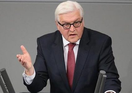 الرئيس الألماني "قلق" من مواجهة أمريكية روسية على الأراضي السورية