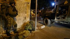 إصابة 5 مواطنين واعتقال آخرين في نابلس