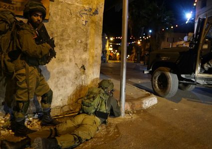 إصابة 5 مواطنين واعتقال آخرين في نابلس