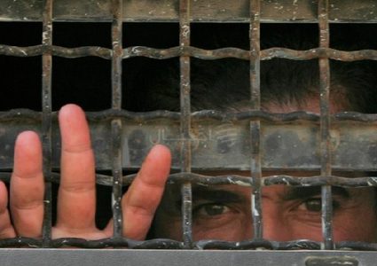 أسيران من الضفة يدخلان أعوامًا جديدة داخل سجون الاحتلال