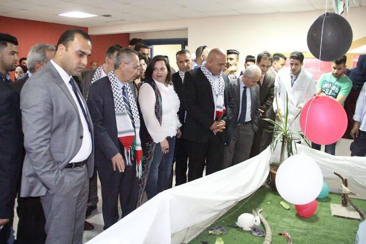 كلية العلوم في جامعة النجاح الوطنية تفتتح المعرض العلمي التاسع بحضور عالي المستوى محلياً ودولياً