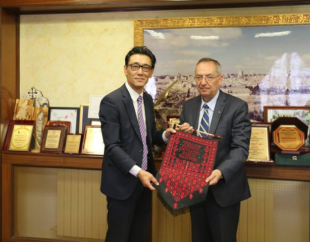 ممثل جمهورية كوريا لدى فلسطين يزور جامعة النجاح الوطنية ويبحث آفاق التعاون المشترك