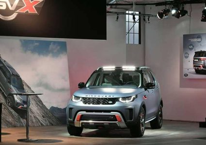 لاند روفر تقلص العمالة والإنتاج بعد تراجع الطلب