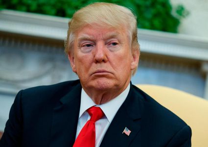 ترامب: روسيا والصين "تلعبان" بالعملة