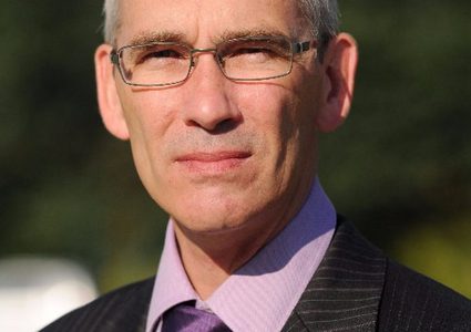 اسرائيل تمنع رئيس بلدية فرنسي من زيارة البرغوثي