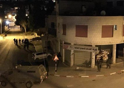 إصابة شاب بعيار متفجر خلال اقتحام الاحتلال لقبر يوسف (صور-فيديو)