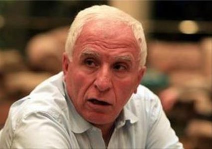 الأحمد: المجلس الوطني سيعقد في موعده "شاء من شاء وأبى من أبى"