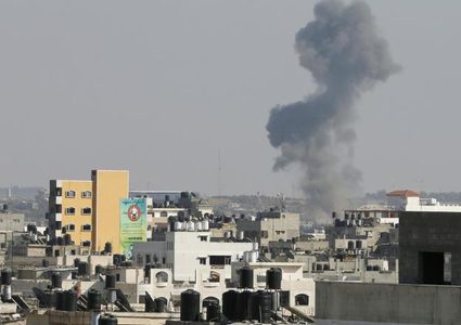 خمس إصابات إثر قصف مدفعية الاحتلال مناطق شرق خان يونس