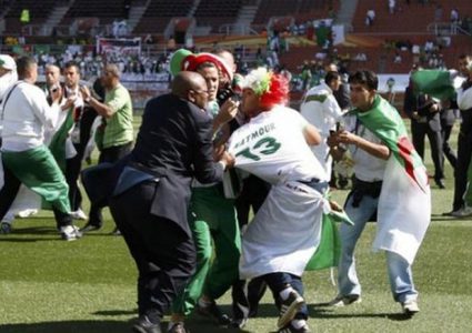 عقوبات صارمة لإيقاف العنف بملاعب الجزائر