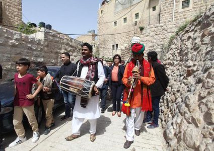 الخليل: افتتاح مهرجان الكمنجاتي في البلدة القديمة