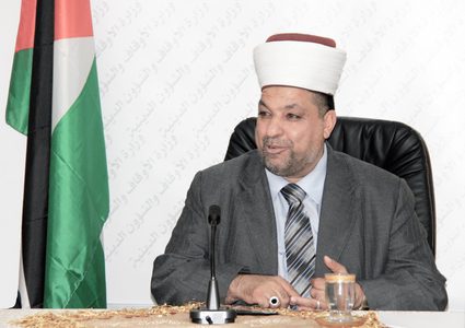 وزير الأوقاف يحدد موعد قرعة الحج للمحافظات الشمالية