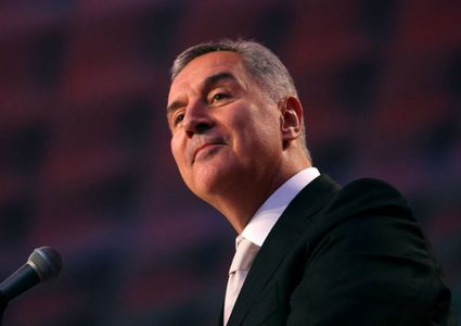 الرئيس يهنئ ميلو ديوكانوفيتش بانتخابه رئيساً لجمهورية الجبل الأسود