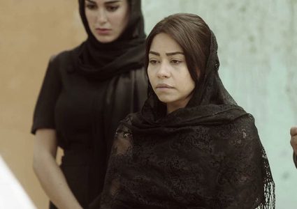 لماذا غابت شيرين عن جنازة والدها؟