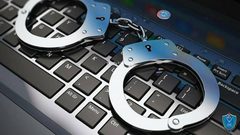 الشرطة تقبض على شخص لانتحال صفة الغير عبر الفيس بوك