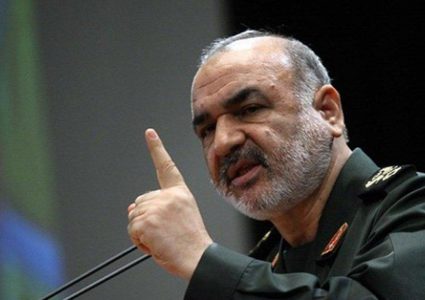 مسؤول إيراني لإسرائيل: قواعدكم بمرمى صواريخنا وأصابعنا على الزناد