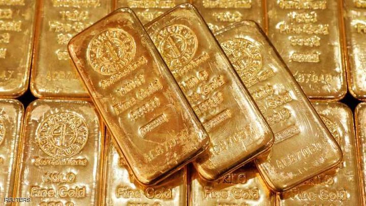 الذهب يتراجع مع انحسار توترات عالمية