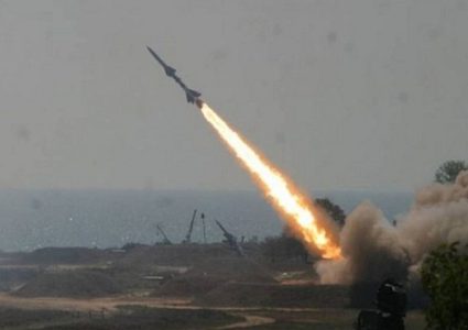 القوات السعودية تعترض صاروخا أطلقه الحوثيون على مطار جازان