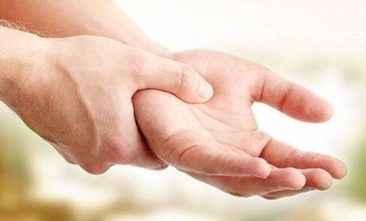 الإرتجاف.. متى يتوجب عليك استشارة الطبيب؟