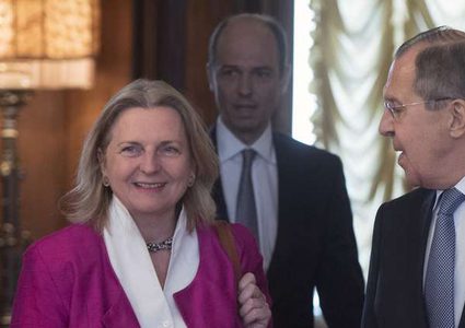 موسكو ترفض بشدة محاولات تدمير وتقسيم سوريا