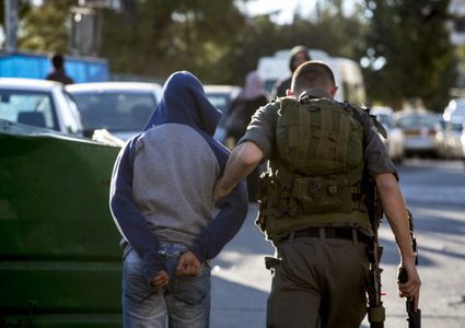 الاحتلال يمدد اعتقال قاصِرَين من القدس