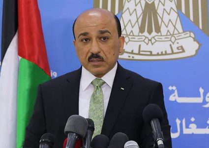 الحساينة يوقع عقداً لترميم أربعة أبراج سكنية في غزة