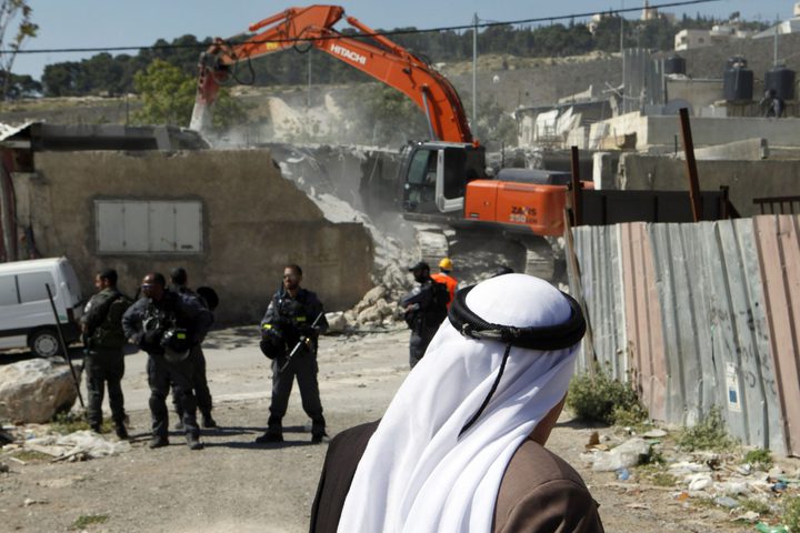 الاحتلال يجرف أراضي في صور باهر بالقدس