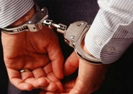 تفاصيل اعتقال مواطن من نابلس بسبب شكوى من أعضاء في البلدية