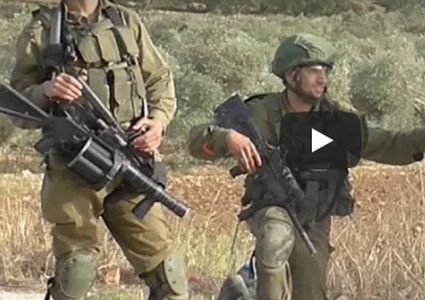 بالفيديو- جنود هلّلوا فرحا بإصابة متظاهر جنوب نابلس