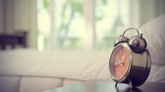 ما هي الأضرار الصحية لإستخدام المنبه من أجل الإستيقاظ ؟