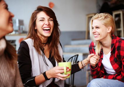 لهذا السبب اخرج مع أصدقائك بعد العمل