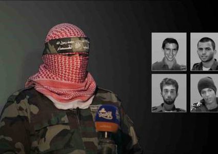 مكتب نتنياهو يزعُم أن المفاوضات جارية لإتمام صفقة تبادل اسرى مع حماس