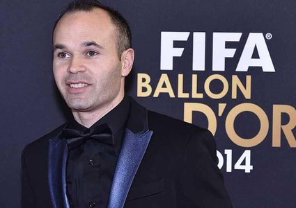 "فرانس فوتبول" تعتذر من إنييستا.. وتمنحه جرعة أمل