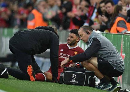 إصابة تشامبرلاين قد تبعده حتى نهاية الموسم والمونديال