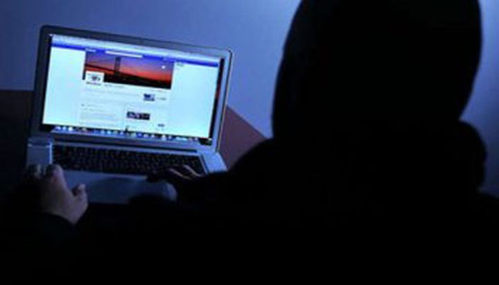 الشرطة تكشف ملابسات قضية تشهير بسيدة عبر "واتساب"