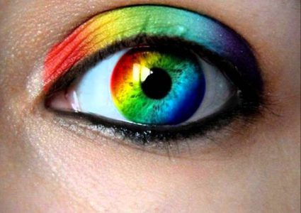 ما هو تأثير لغتنا على نظرتنا إلى الألوان ؟