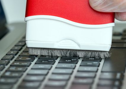 متى يجب عليك تنظيف لوحة المفاتيح الخاصة بك؟