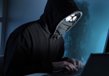 قراصنة الإنترنت يبتزون الإحتلال ومجلس إحدى المستوطنات يدفع لهم فدية مالية