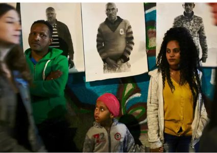 إسرائيل :وقف خطة ترحيل طالبي اللجوء بالقوة