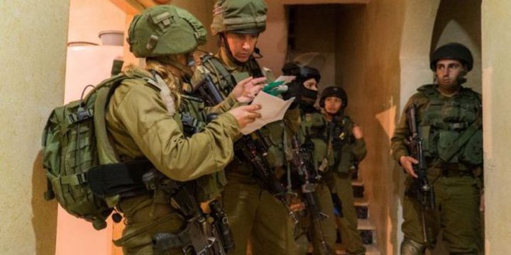 إصابة شابين بالخليل ومواجهات شمالا